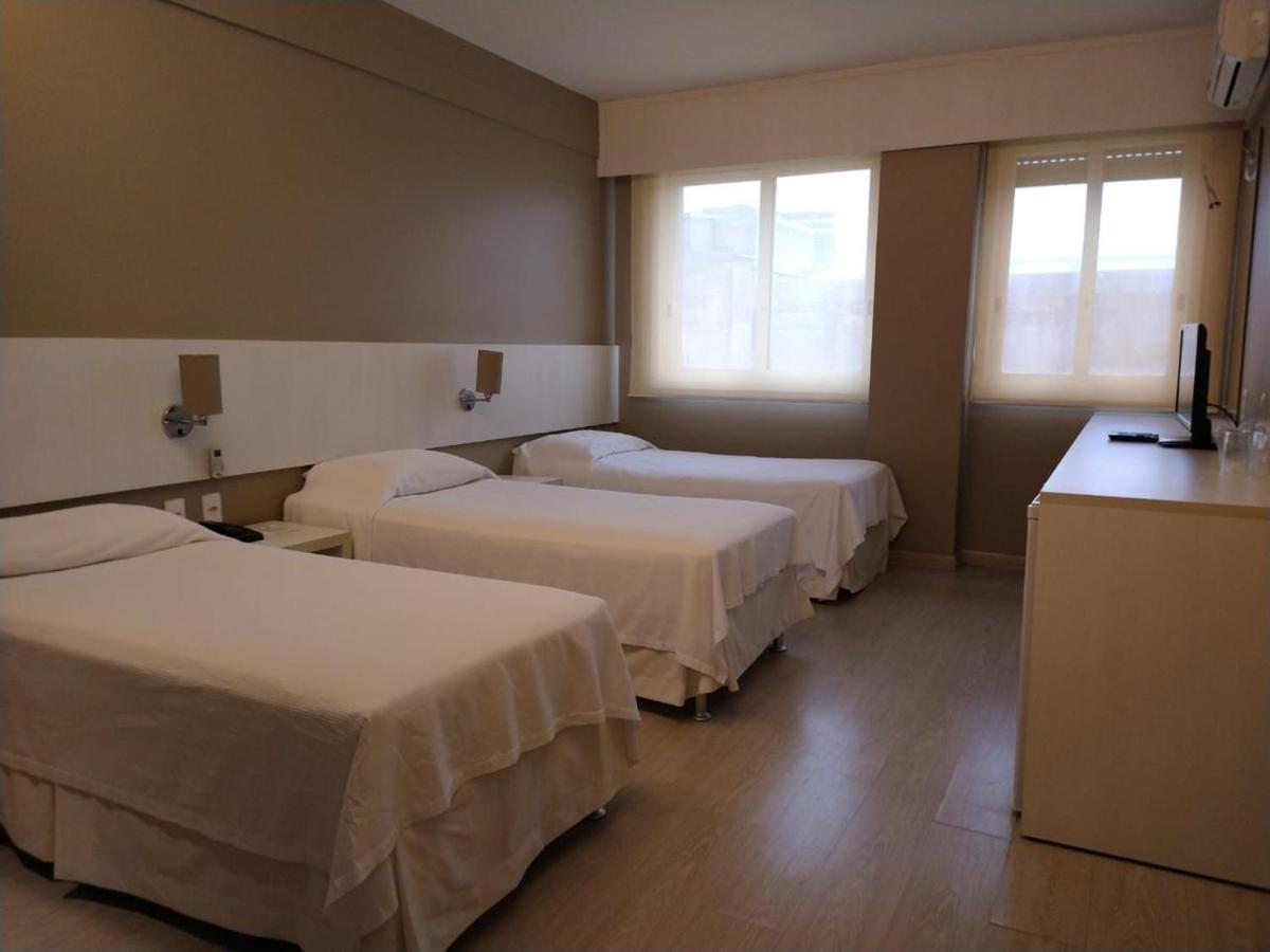 פלוטאס Hotel Manta מראה חיצוני תמונה