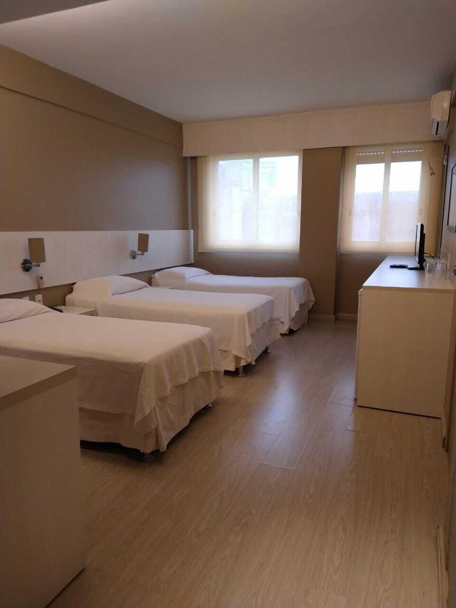 פלוטאס Hotel Manta מראה חיצוני תמונה