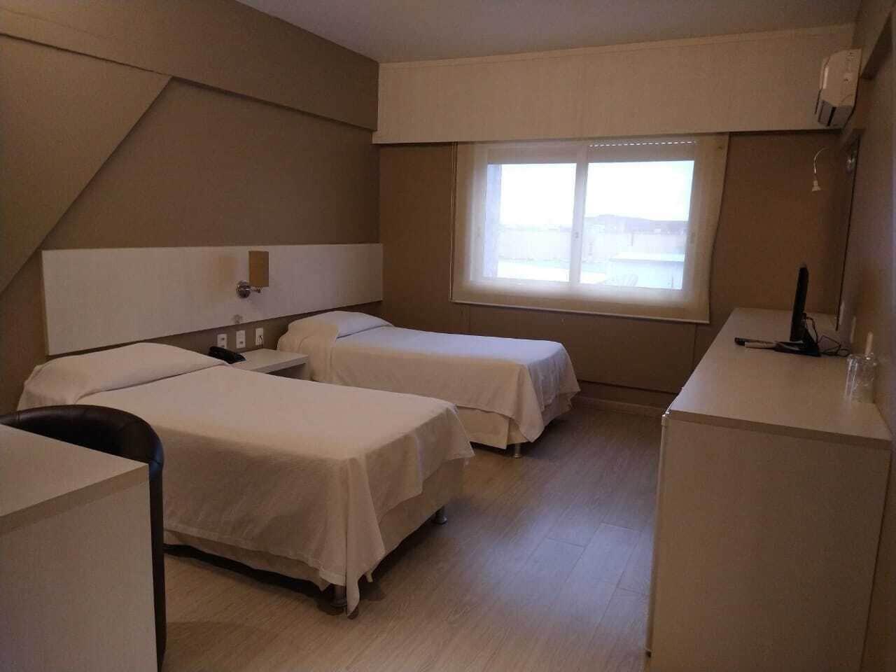 פלוטאס Hotel Manta מראה חיצוני תמונה