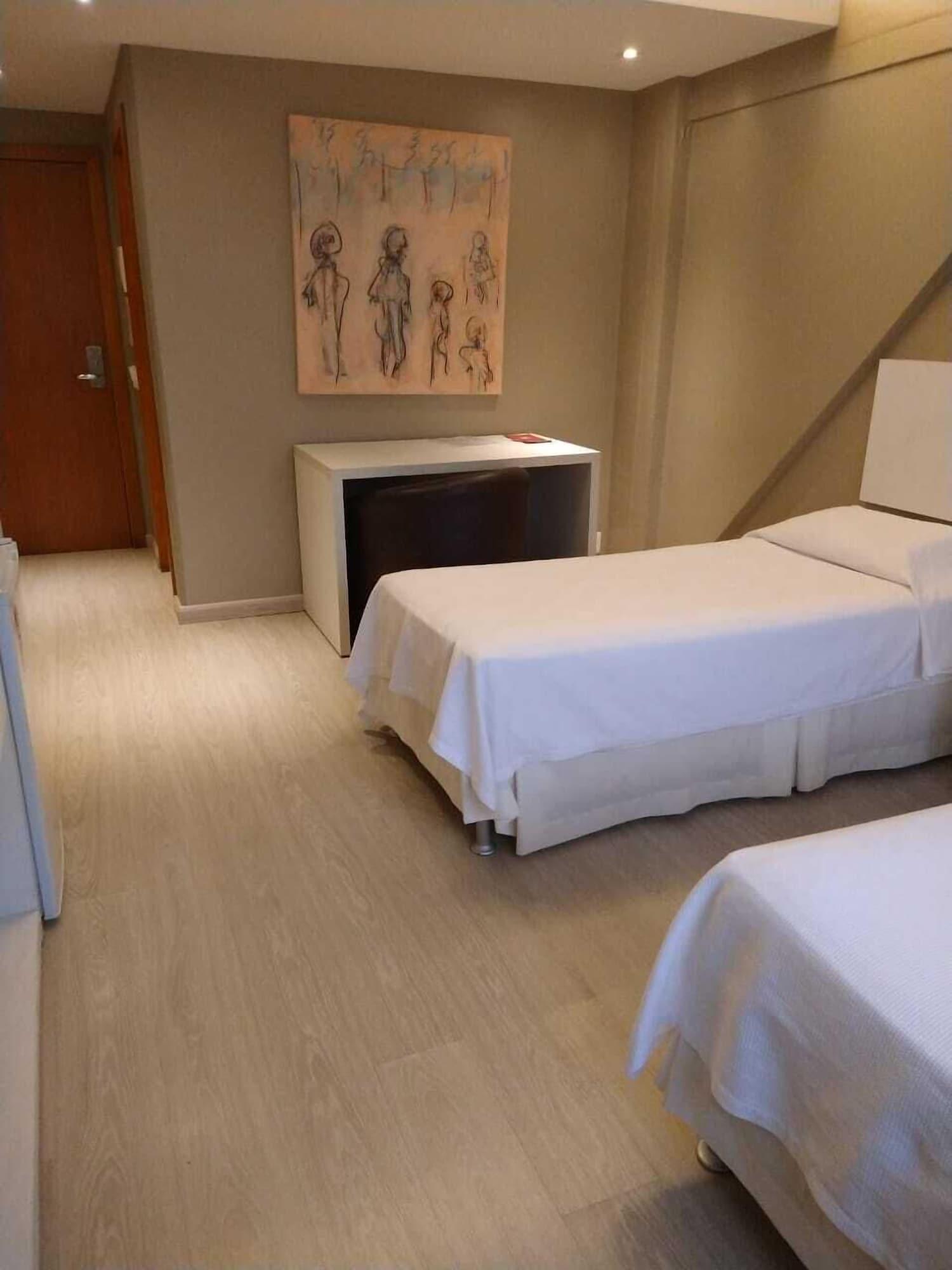 פלוטאס Hotel Manta מראה חיצוני תמונה