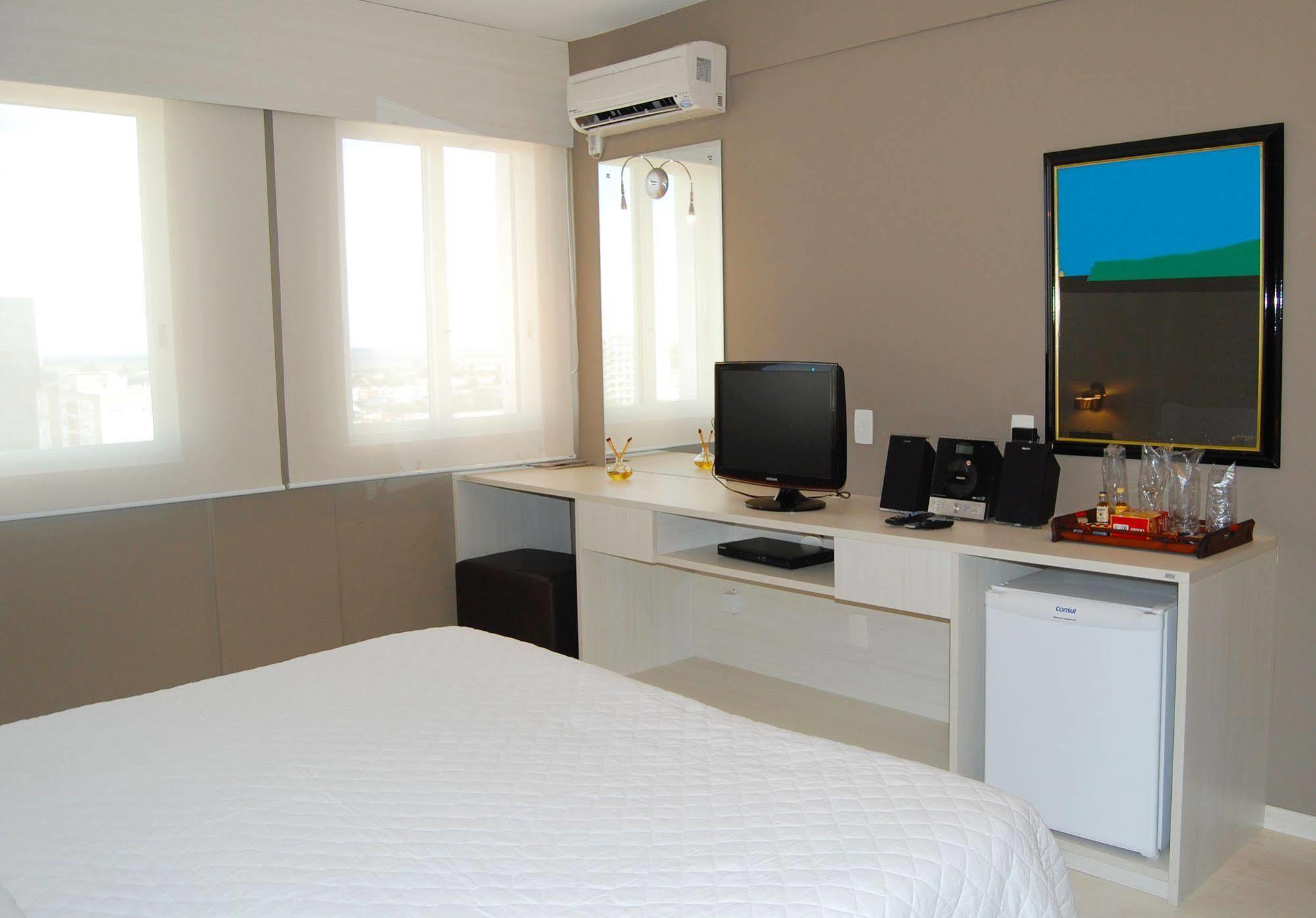 פלוטאס Hotel Manta מראה חיצוני תמונה